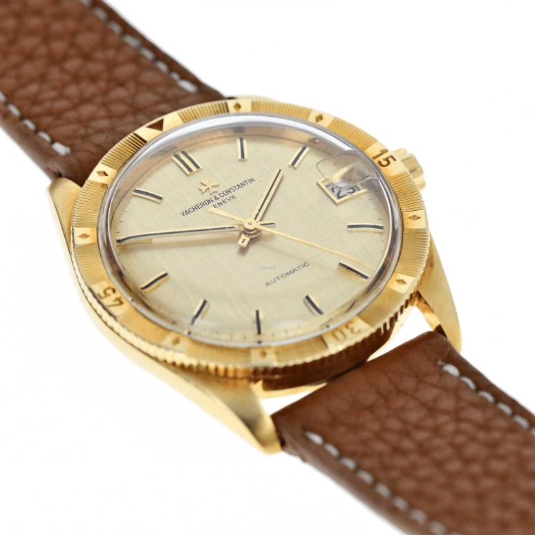 Patek Philippe,Other 36mm,36mm,Yellow Gold,Champagne,Automatic,Day,40hours,6782J