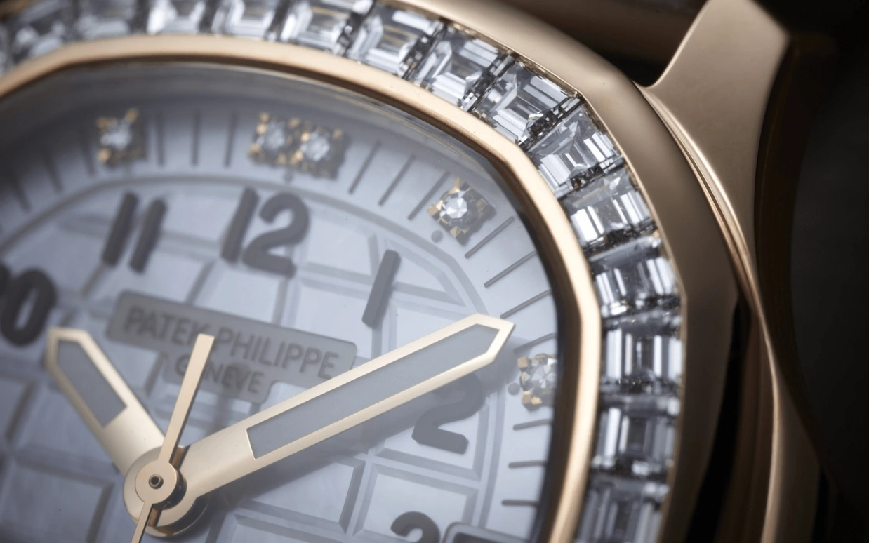 Patek Philippe,Aquanaut 35.60mm,35.60mm,White Gold,Pink,Automatic,Day,45hours,Marcus Rashford,5072R,5072R-001