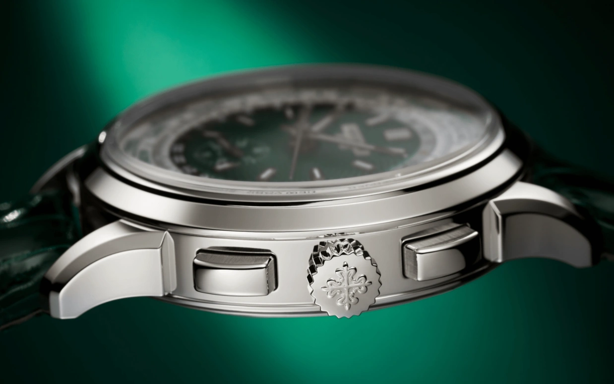 Patek Philippe,Complications 39.50mm,39.50mm,White Gold,Blue,Automatic,World Time,Day / Night Indication,Kyle Walker,5930P,5930P-001