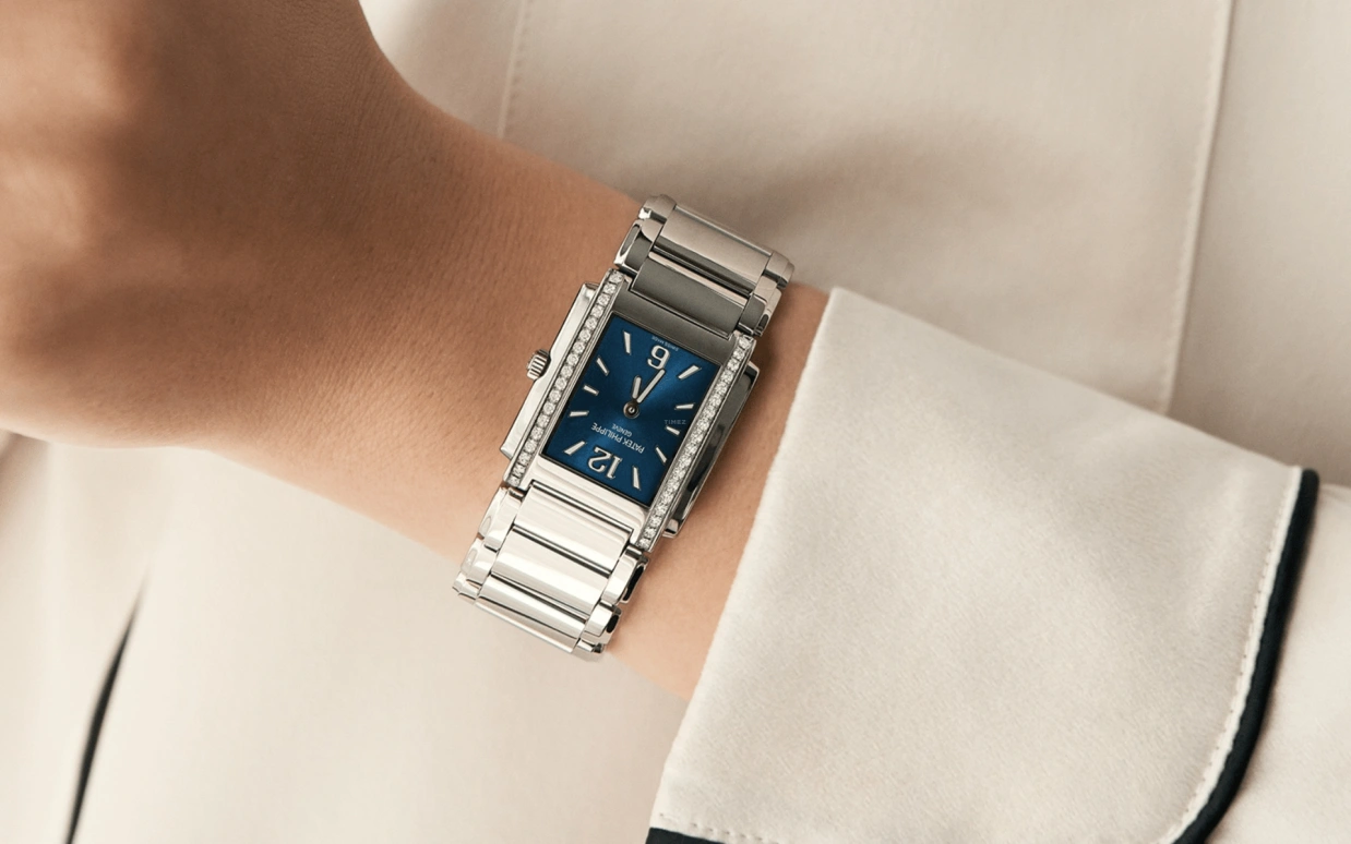Patek Philippe,Twenty~4 25.10mm,25.10mm,Stainless Steel,Blue,Quartz,In-house Caliber,Sapphire,4910,4910/1200A-001