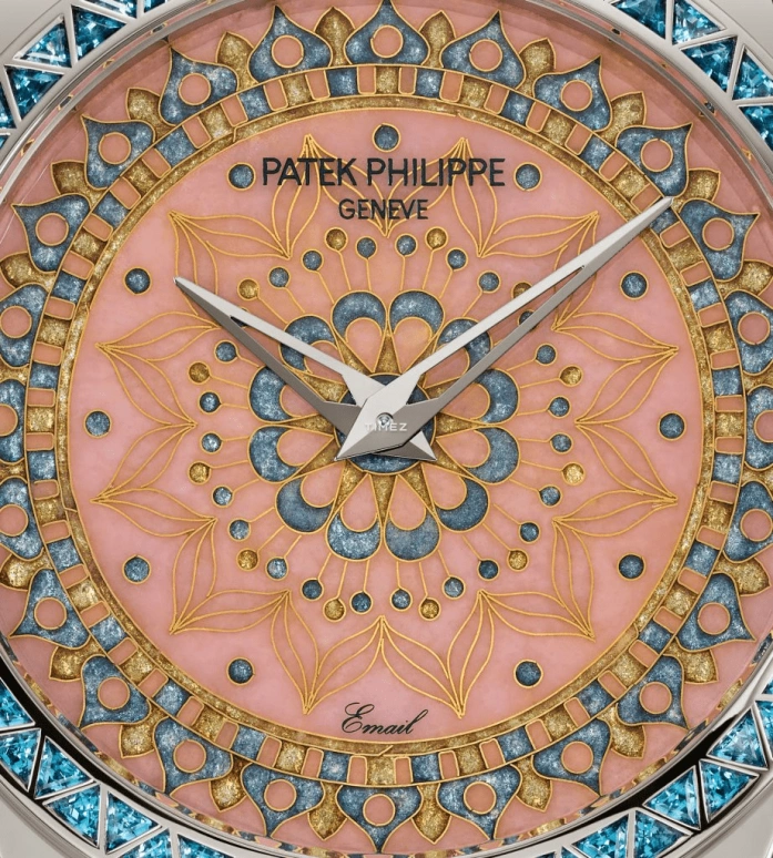 Patek Philippe,Calatrava ,White Gold,Salmon,Multi-Color,Automatic,48hours,In-house Caliber,5089,5089/300G-076