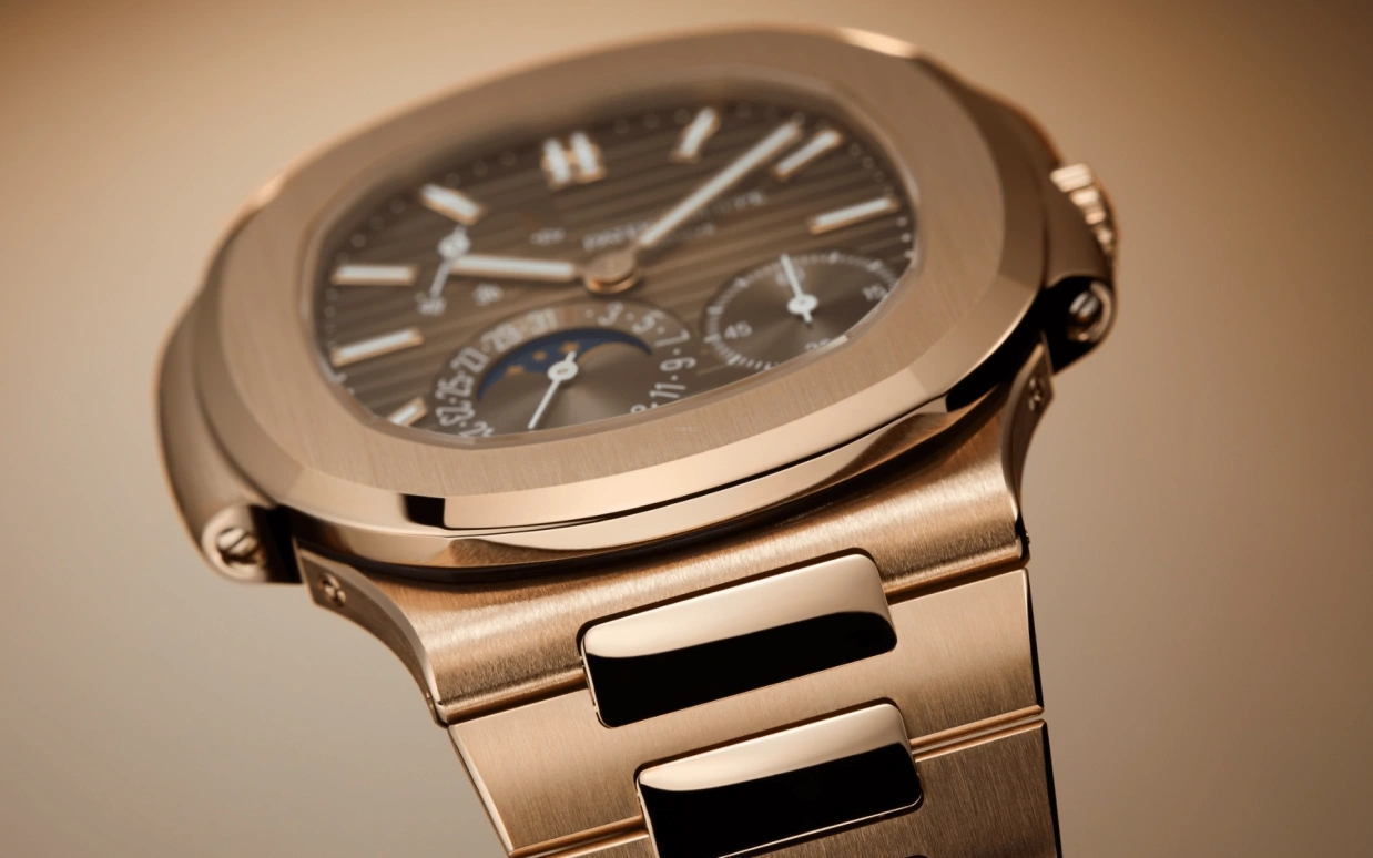 Patek Philippe,Nautilus 40mm,40mm,Rose Gold,Coffee,Gradient,Brown,Automatic,Moonphase,Day,Power Reserve Indicator,Odell Cornelious Beckham,Odell Beckham Jr.,Jack Grealish,Sfera Ebbasta,Lionel Messi,LeBron James,Ben Simmons,La Pulga,GOAT,OBJ,5712,5712/1R-001