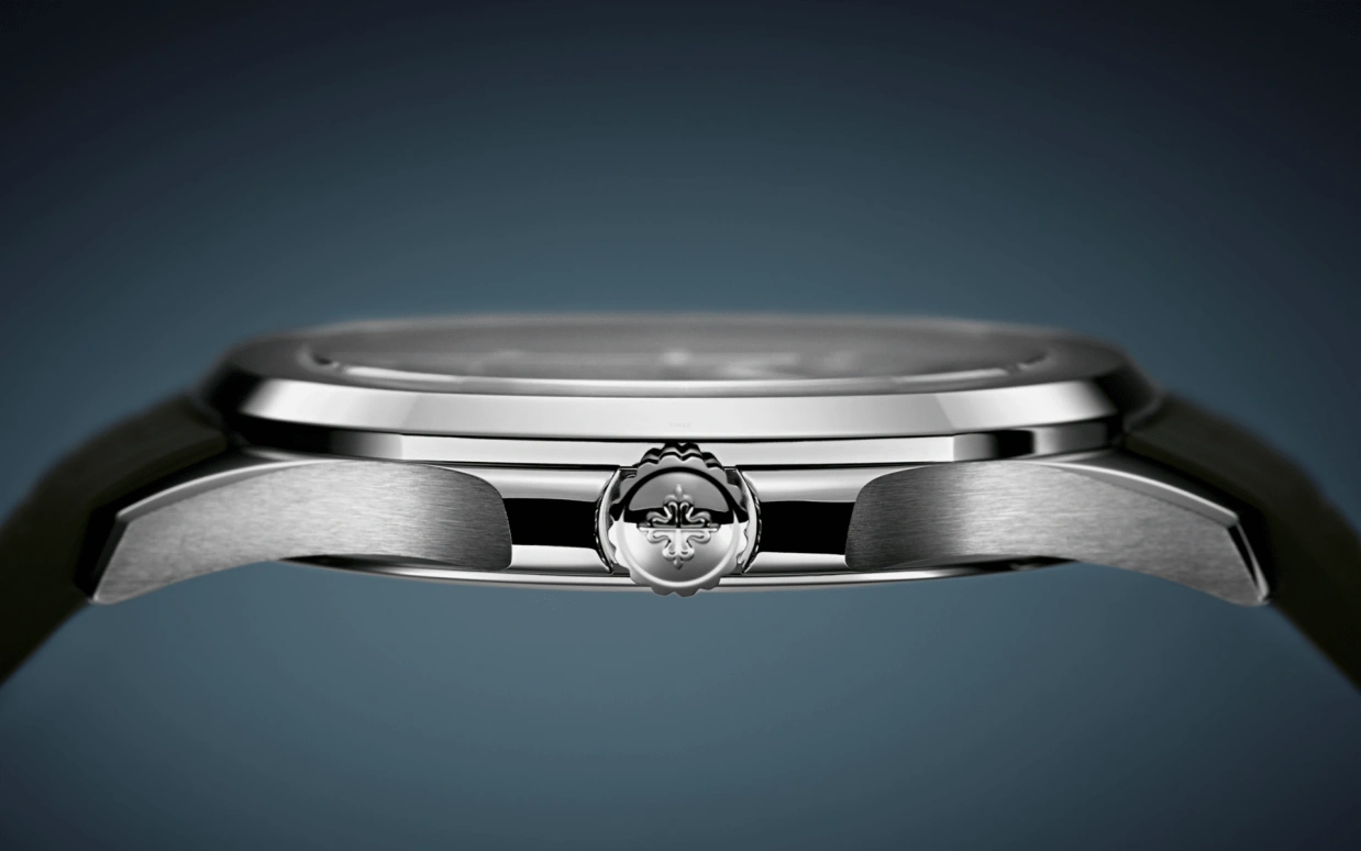 Patek Philippe,Aquanaut 42.20mm,42.20mm,White Gold,Green,Automatic,45hours,In-house Caliber,Tom Holland,Wilber Pan,Will pan,5168G,5168G-010