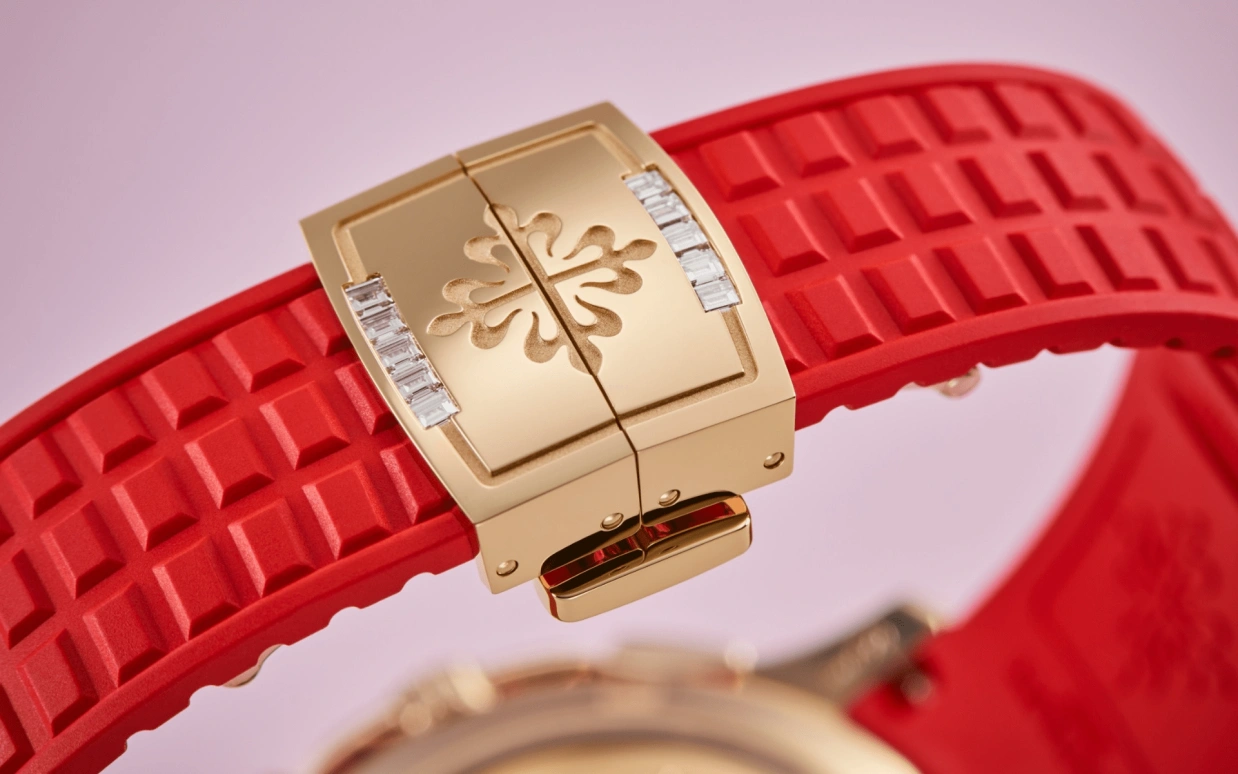 Patek Philippe,Aquanaut 39.90mm,39.90mm,Rose Gold,Multi-Color,White,Automatic,55hours,In-house Caliber,Yeoh Choo Kheng,Michelle Yeoh,Lionel Messi,Jimmy Butler,Ben Simmons,Paul Pogba,La Pulga,GOAT,7968,7968/300R-001
