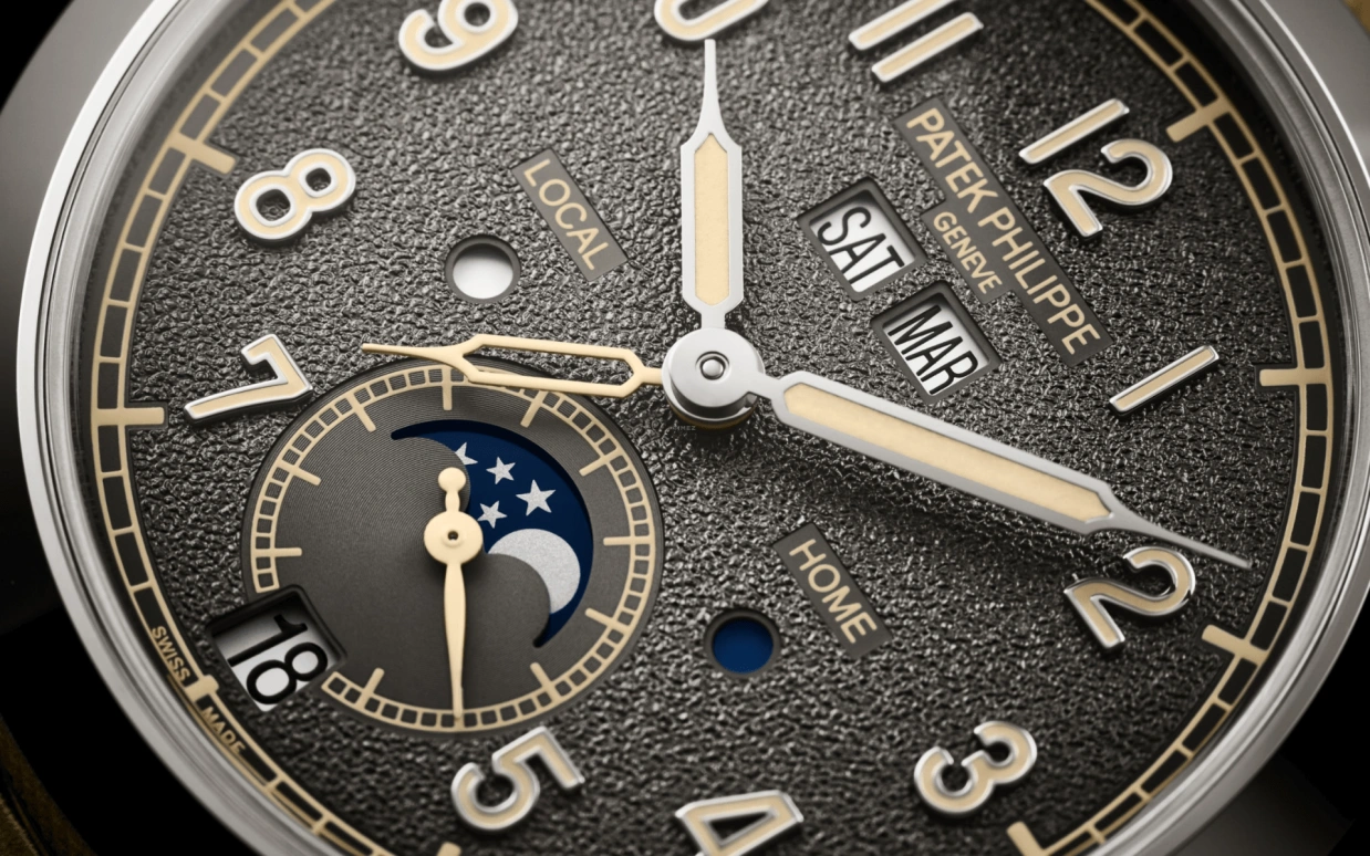 Patek Philippe,Complications 41mm,41mm,White Gold,Green,Handwound,44hours,In-house Caliber,5326G,5326G-001