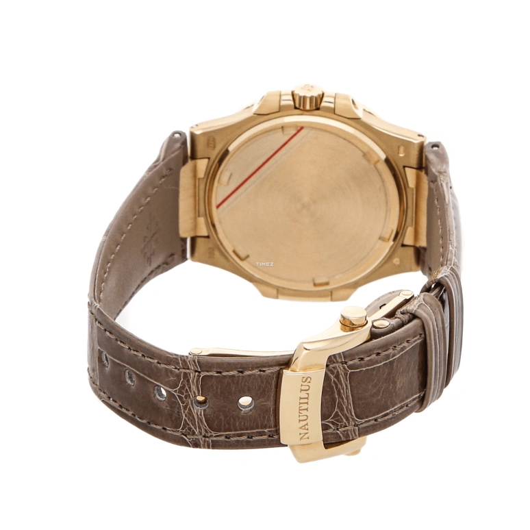 Patek Philippe,Nautilus 32mm,32mm,Rose Gold,Coffee,Brown,Quartz,Day,In-house Caliber,7010R,7010R-010