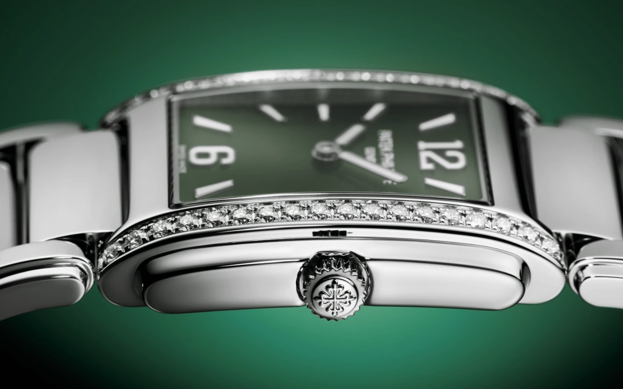 Patek Philippe,Twenty~4 25.10mm,25.10mm,Stainless Steel,Green,Quartz,In-house Caliber,Sapphire,4910,4910/1200A-011