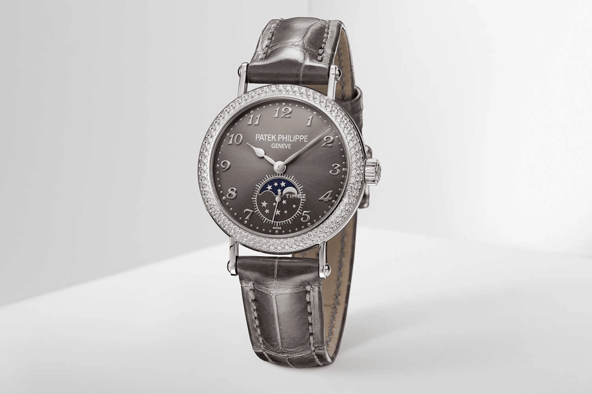 Patek Philippe,Complications 33mm,33mm,White Gold,Grey,Handwound,Moonphase,44hours,7121,7121/200G-010