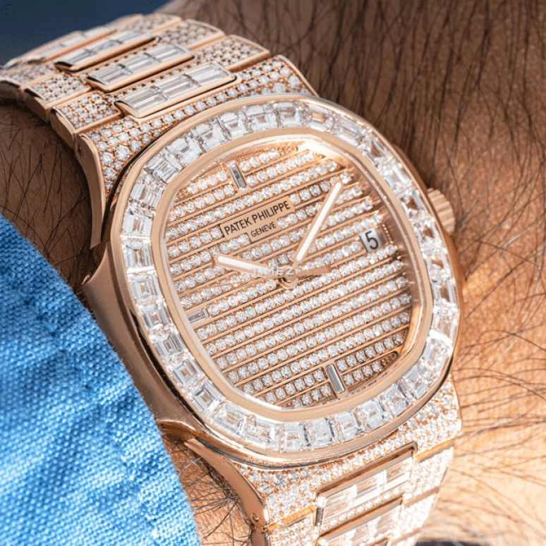 Patek Philippe,Nautilus 40mm,40mm,Rose Gold,Rose Gold,Silver,Automatic,Day,45hours,Drake,5719,5719/10R-010