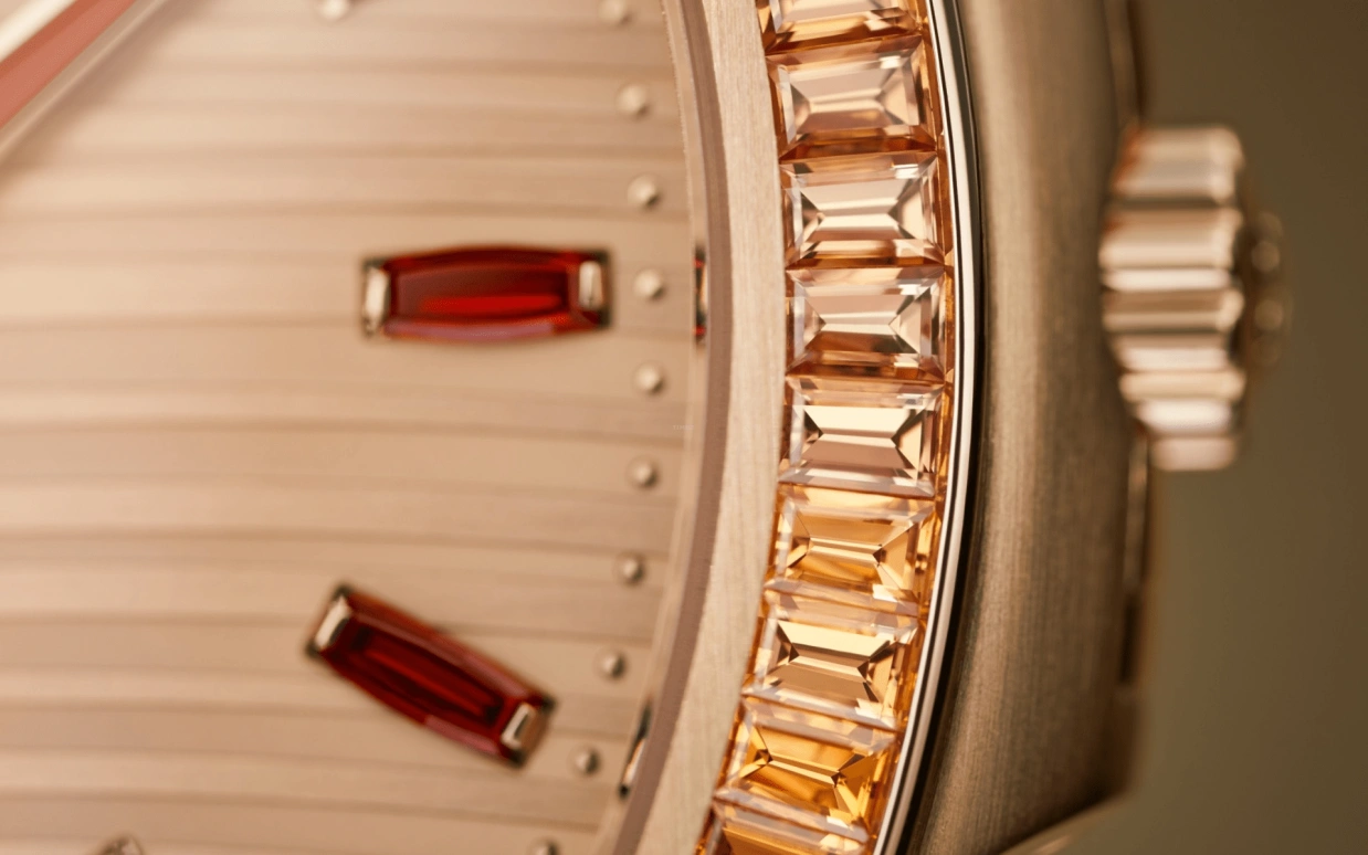 Patek Philippe,Nautilus 35.20mm,35.20mm,Rose Gold,Cognac,Rose Gold,Automatic,Day,45hours,Victoria Beckham,Posh Spice,7118,7118/1300R-001