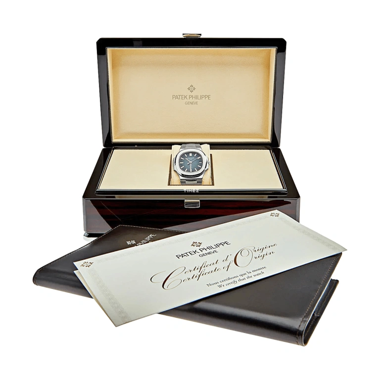 Patek Philippe,Nautilus 40x38mm,40x38mm,Stainless Steel,Blue,Automatic,Day,45hours,tiffany&Co,5711,5711/1A-010-TiffanyCo
