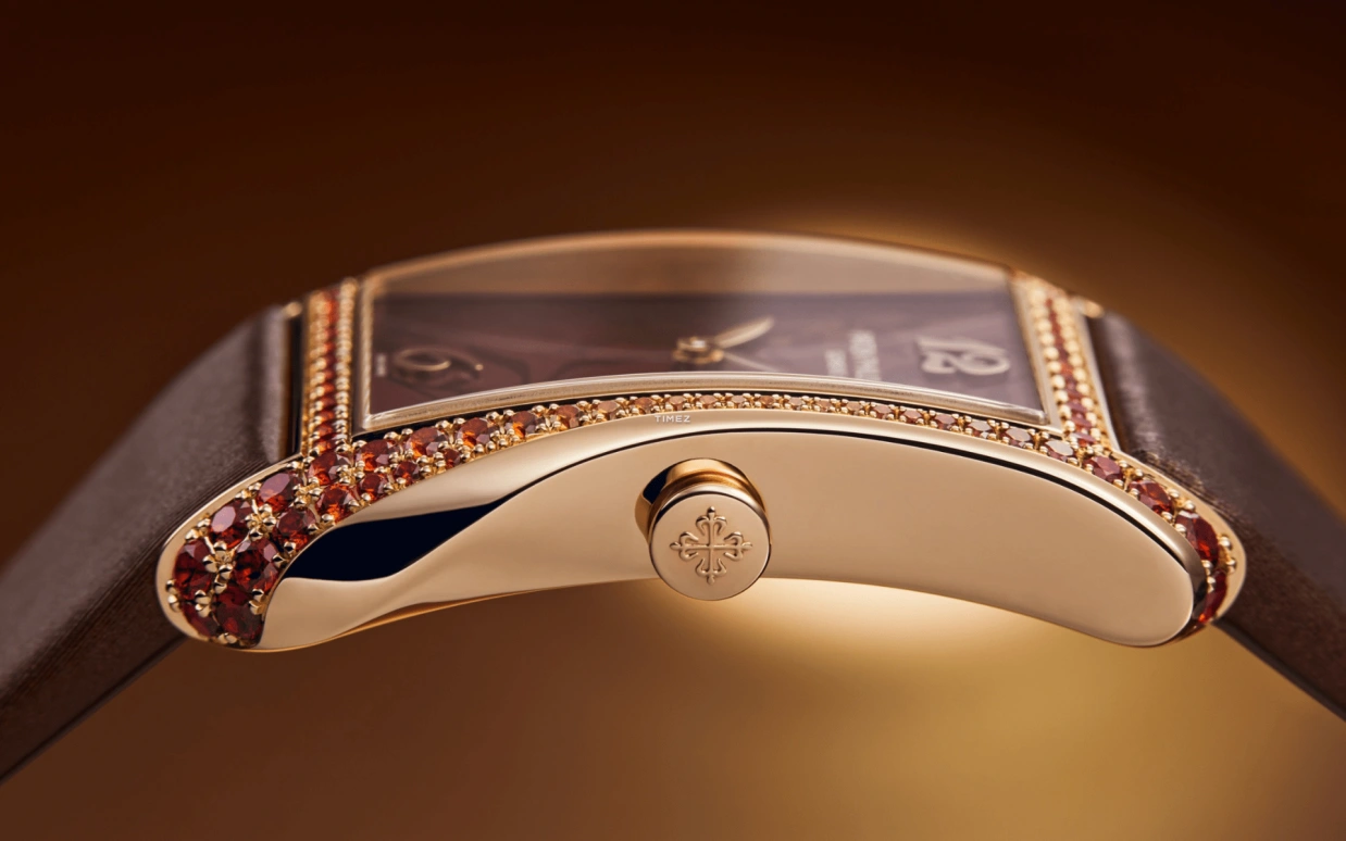 Patek Philippe,Gondolo 28.60x40.80mm,28.60x40.80mm,Rose Gold,Brown,Quartz,In-house Caliber,Square,4962,4962/200R-001