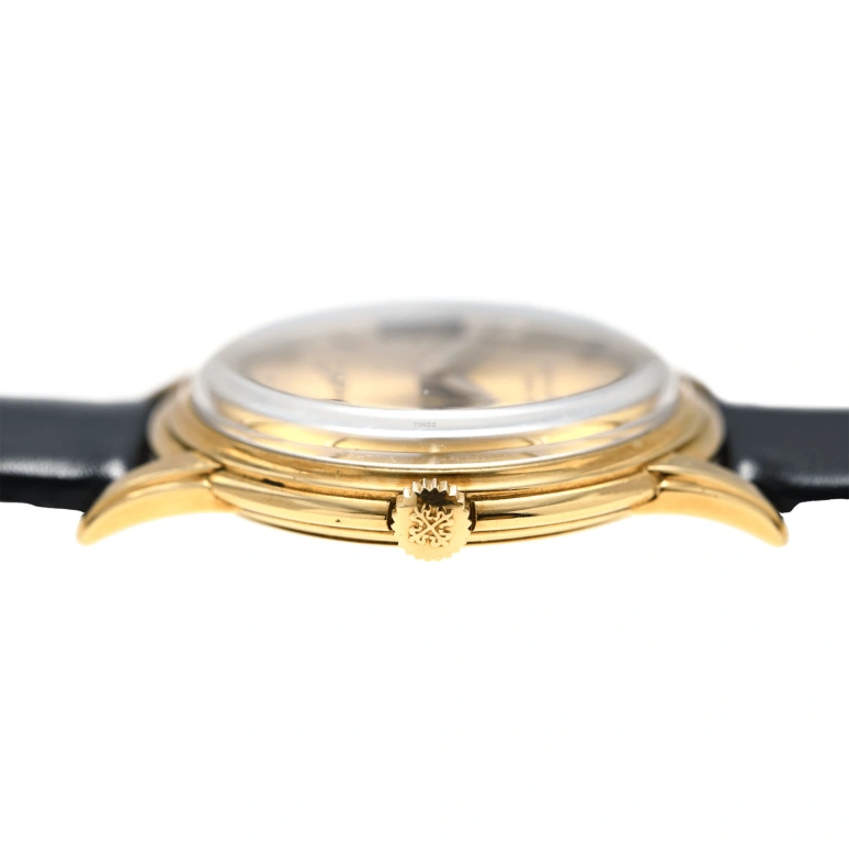 Patek Philippe,Calatrava 36mm,36mm,Yellow Gold,Champagne,Handwound,Sapphire,Crystal Glass,Round,2525,2525/1