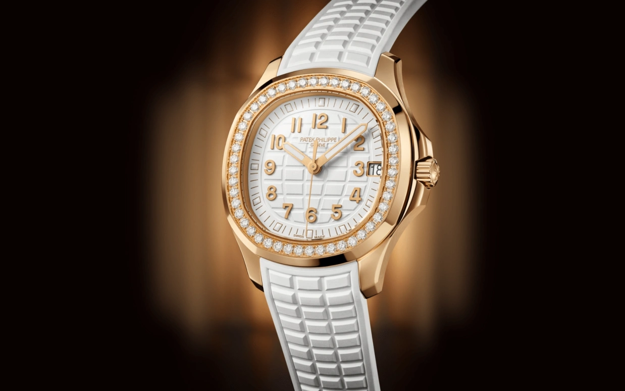 Patek Philippe,Aquanaut 38.80mm,38.80mm,Rose Gold,White,Automatic,Day,45hours,Rawan Bin Hussain,5268,5268/200R-001