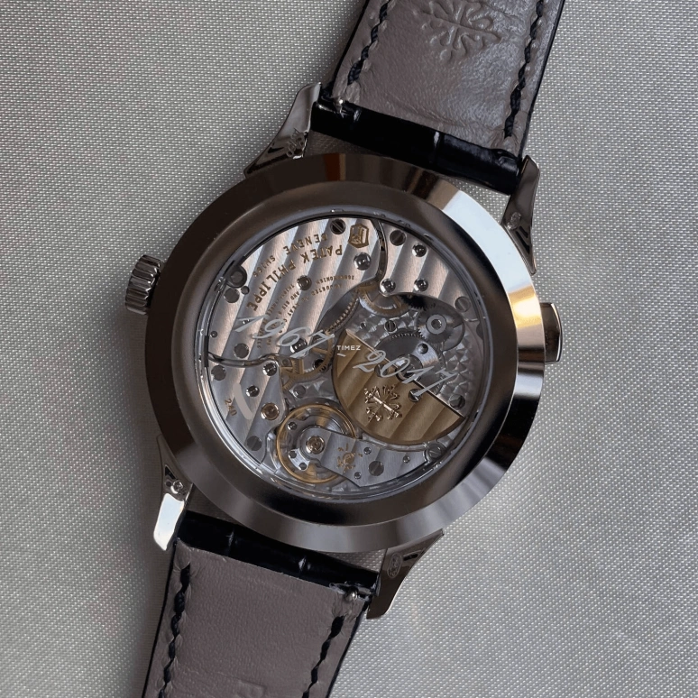 Patek Philippe,Complications 38.50mm,38.50mm,White Gold,Red,Automatic,World Time,Day / Night Indication,5230G,5230G-013