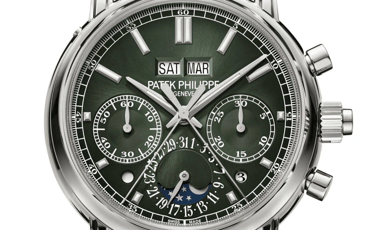 Patek Philippe,Grand Complications 40mm,40mm,White Gold,Olive Green,Handwound,Chronograph,Moonphase,Perpetual Calendar,Leap Year,65hours,In-house Caliber,5204G,5204G-001