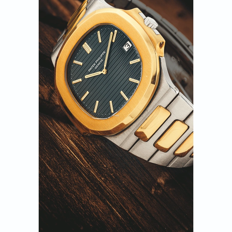 Patek Philippe,Nautilus 42mm,42mm,Stainless Steel,Dark Blue,Automatic,Day,Sapphire,Crystal Glass,3700,3700/1