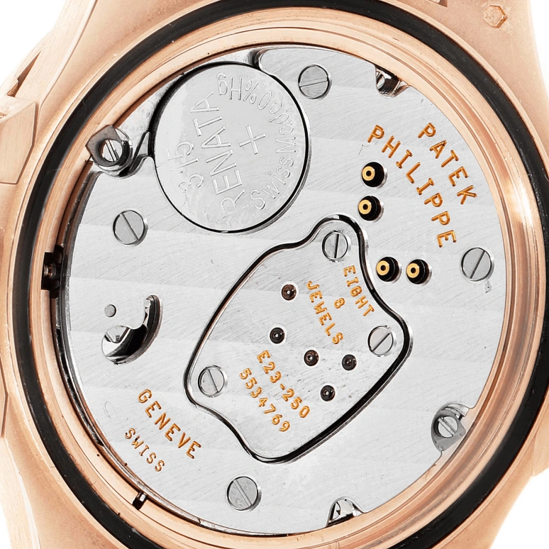 Patek Philippe,Nautilus 32mm,32mm,Rose Gold,Silver White,Quartz,Day,In-house Caliber,7010R,7010R-001