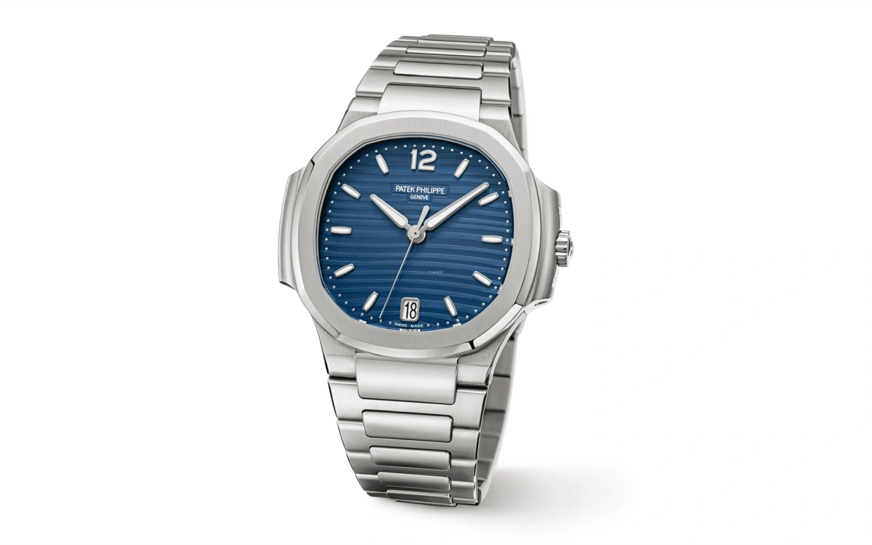 Patek Philippe,Nautilus 35.20mm,35.20mm,Stainless Steel,Blue,Automatic,Day,45hours,7118,7118/1A-001