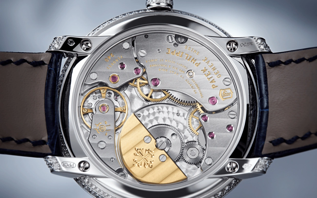 Patek Philippe,Calatrava 36.50mm,36.50mm,White Gold,Silver,Automatic,48hours,In-house Caliber,4978,4978/400G-001