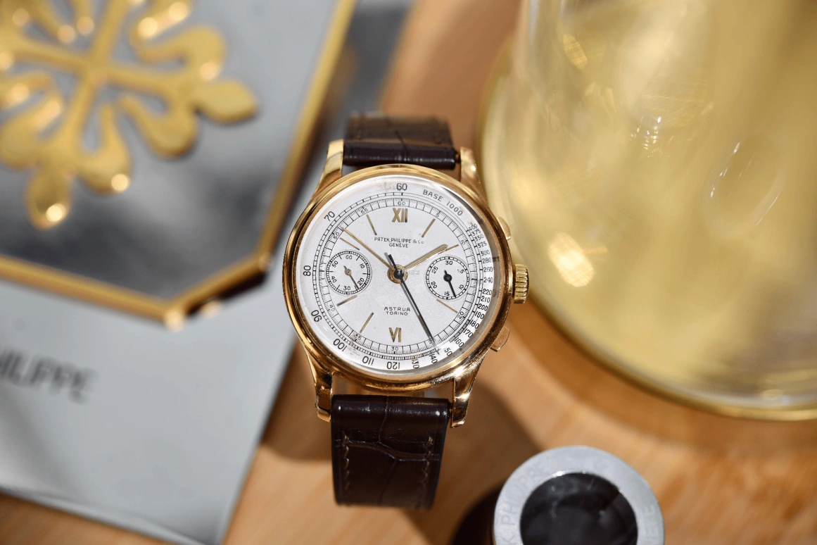 Patek Philippe,Other 36mm,36mm,Yellow Gold,White,Automatic,Chronograph,55hours,530J