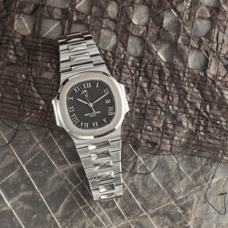 Patek Philippe,Nautilus 40mm,40mm,Stainless Steel,Black,Automatic,Day,Power Reserve Indicator,3710,3710/1A-001