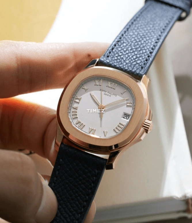 Patek Philippe,Nautilus 34x35mm,34x35mm,Rose Gold,White,Automatic,Day,Sapphire,5060SR,5060SR-010