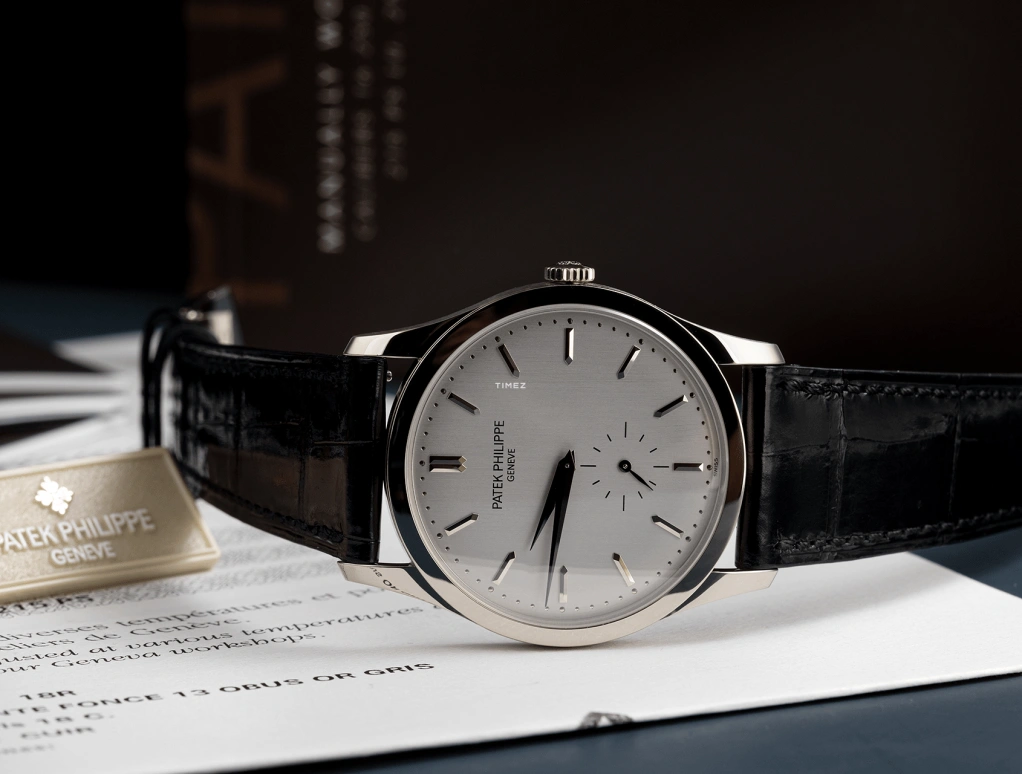 Patek Philippe,Calatrava 37mm,37mm,White Gold,Silver,Handwound,44hours,In-house Caliber,5196G,5196G-001