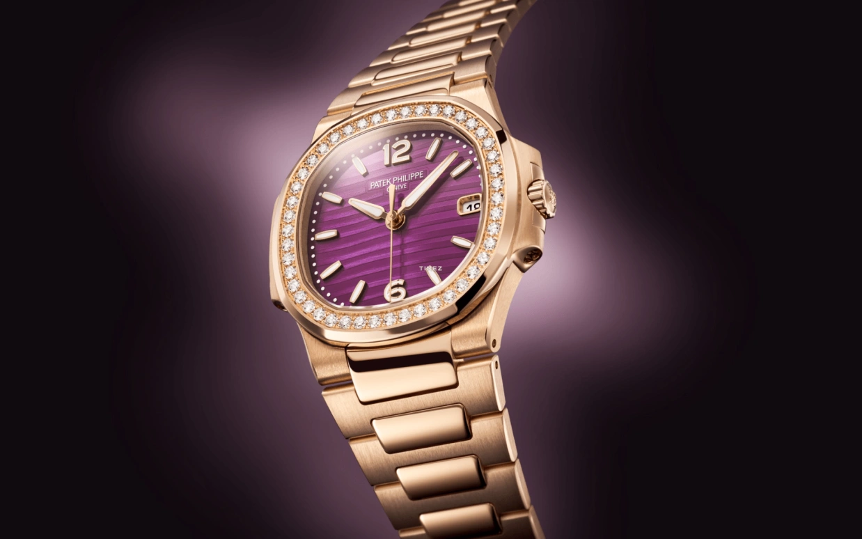 Patek Philippe,Nautilus 32mm,32mm,Rose Gold,Purple,Quartz,Day,In-house Caliber,7010,7010/1R-013