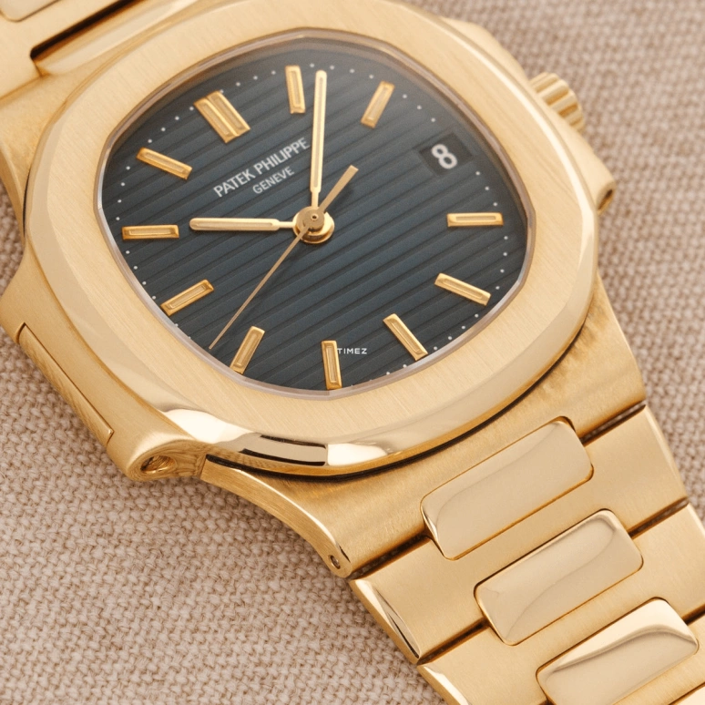 Patek Philippe,Nautilus 40mm,40mm,Yellow Gold,Dark Blue,Automatic,Day,38hours,3800,3800/001