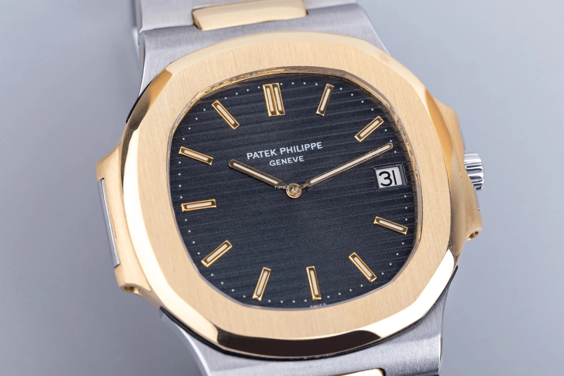 Patek Philippe,Nautilus 42mm,42mm,Stainless Steel,Dark Blue,Automatic,Day,Sapphire,Crystal Glass,3700,3700/1