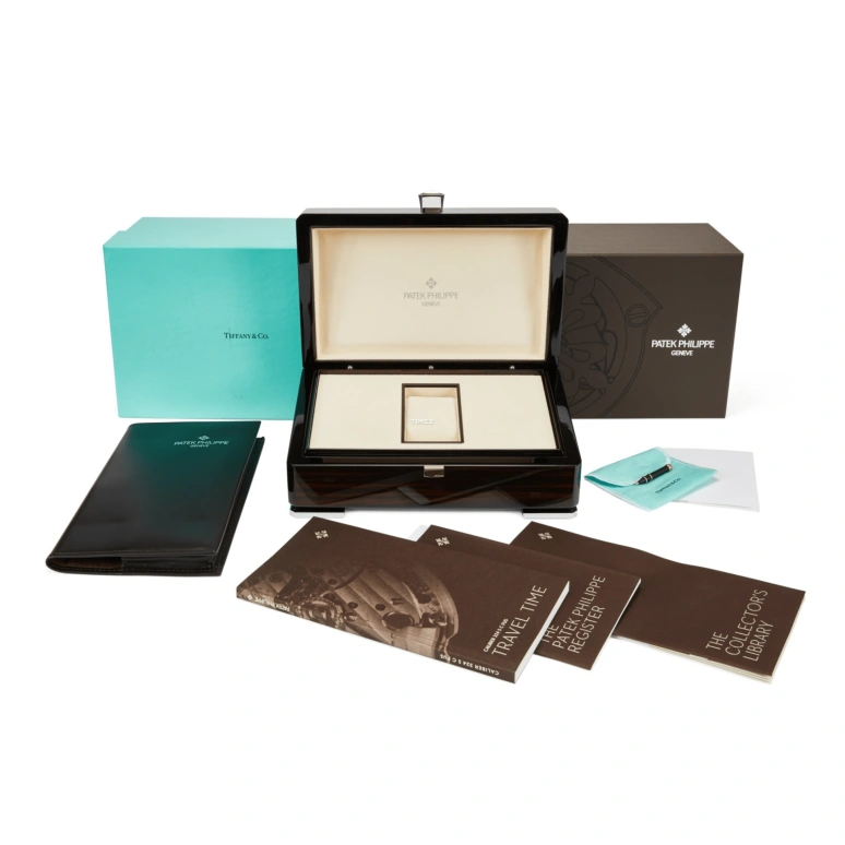 Patek Philippe,Calatrava 42mm,42mm,Rose Gold,Black,Automatic,Day,Dule Time,Day / Night Indication,5524R,5524R-001-TtiffanyCo
