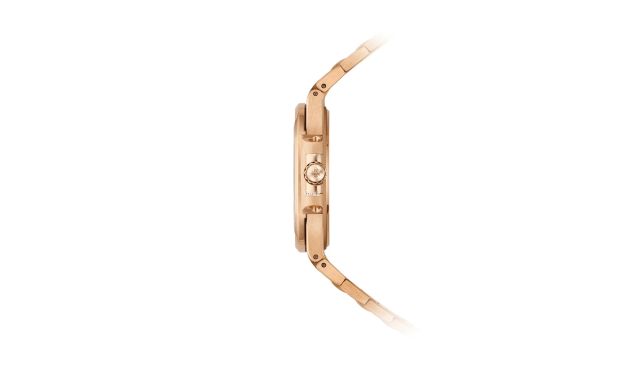 Patek Philippe,Nautilus 32mm,32mm,Rose Gold,Purple,Quartz,Day,In-house Caliber,7010,7010/1R-013