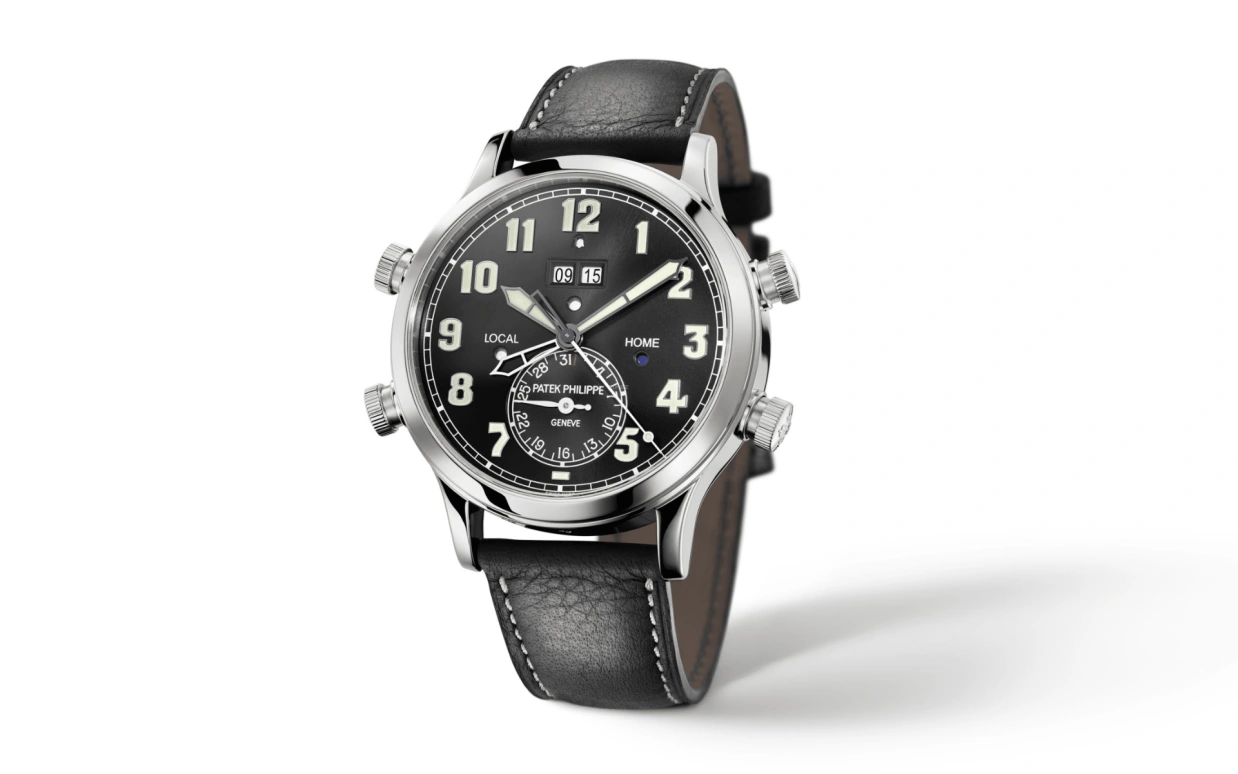 Patek Philippe,Complications 42.20mm,42.20mm,Platinum,Black,Automatic,Day,Dule Time,Alarm,Day / Night Indication,45hours,In-house Caliber,5520P,5520P-001