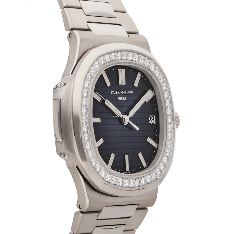 Patek Philippe,Nautilus 40mm,40mm,White Gold,Blue,Automatic,Day,45hours,5713,5713/1G-010