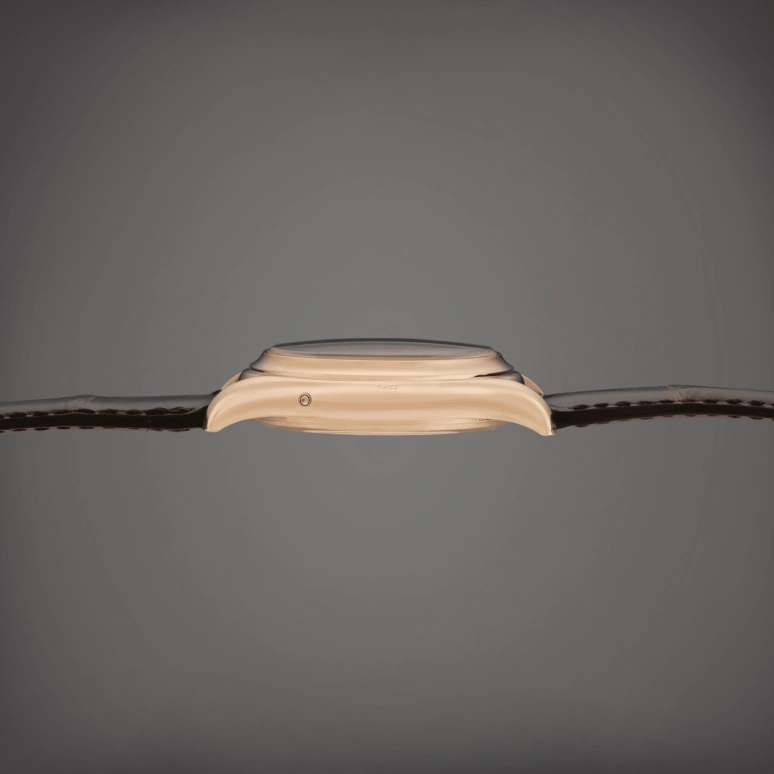 Patek Philippe,Grand Complications 37mm,37mm,Rose Gold,White,Automatic,Annual Calendar,Month,Date,Day,In-house Caliber,Sapphire,Crystal Glass,5035R,5035R-001