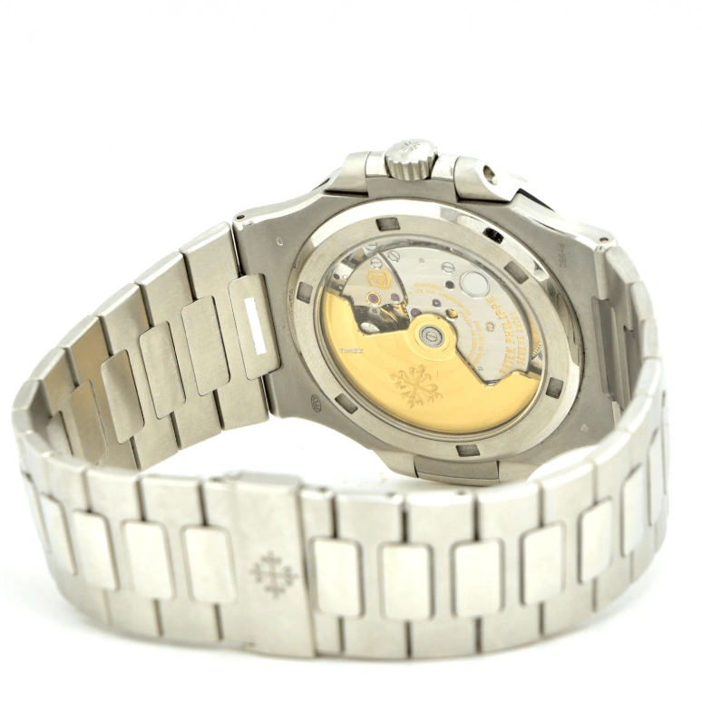 Patek Philippe,Nautilus 40mm,40mm,Platinum,White,Automatic,Day,45hours,5711,5711/113P-010