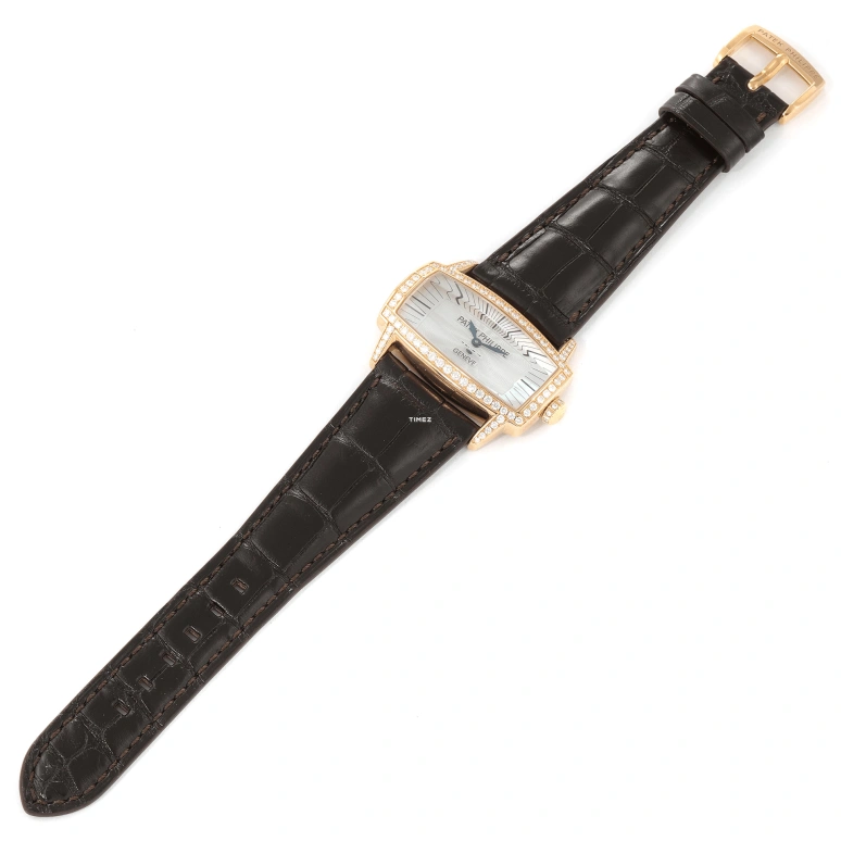 Patek Philippe,Gondolo 37.20x22.40mm,37.20x22.40mm,Rose Gold,White,Silver,Silver White,Quartz,In-house Caliber,Sapphire,Crystal Glass,4981R,4981R-001