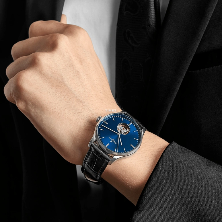 Perrelet,Weekend 39mm,39mm,Stainless Steel,Blue,Automatic,42hours,In-house Caliber,A1302,A1302/3