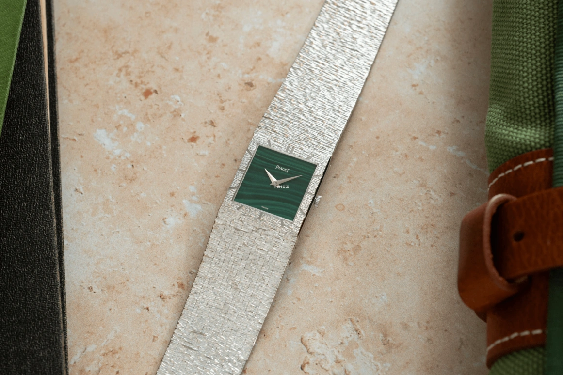 Piaget,Other 23x23mm,23x23mm,White Gold,Green,Handwound,In-house Caliber,Sapphire,Crystal Glass,Lil Nas X,40991653,40991653/AS09073
