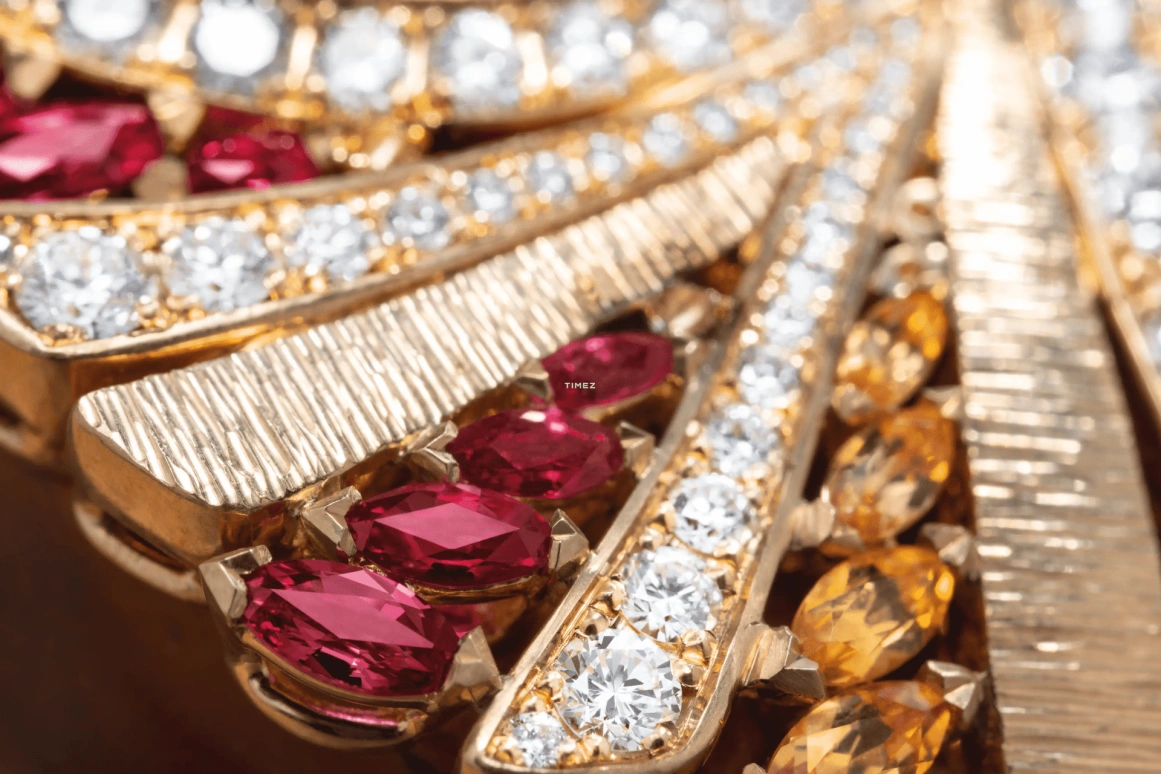 Piaget,High Jewellery 22.90x27.90mm,22.90x27.90mm,Rose Gold,Gold,Quartz,Sapphire,Crystal Glass,G0A48170