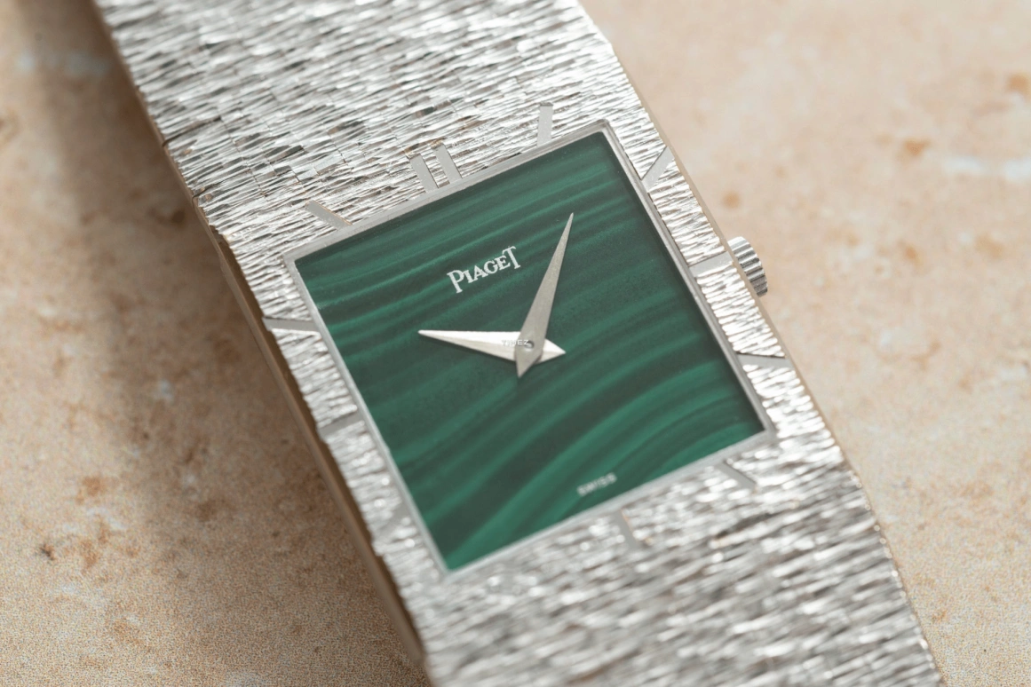 Piaget,Other 23x23mm,23x23mm,White Gold,Green,Handwound,In-house Caliber,Sapphire,Crystal Glass,Lil Nas X,40991653,40991653/AS09073