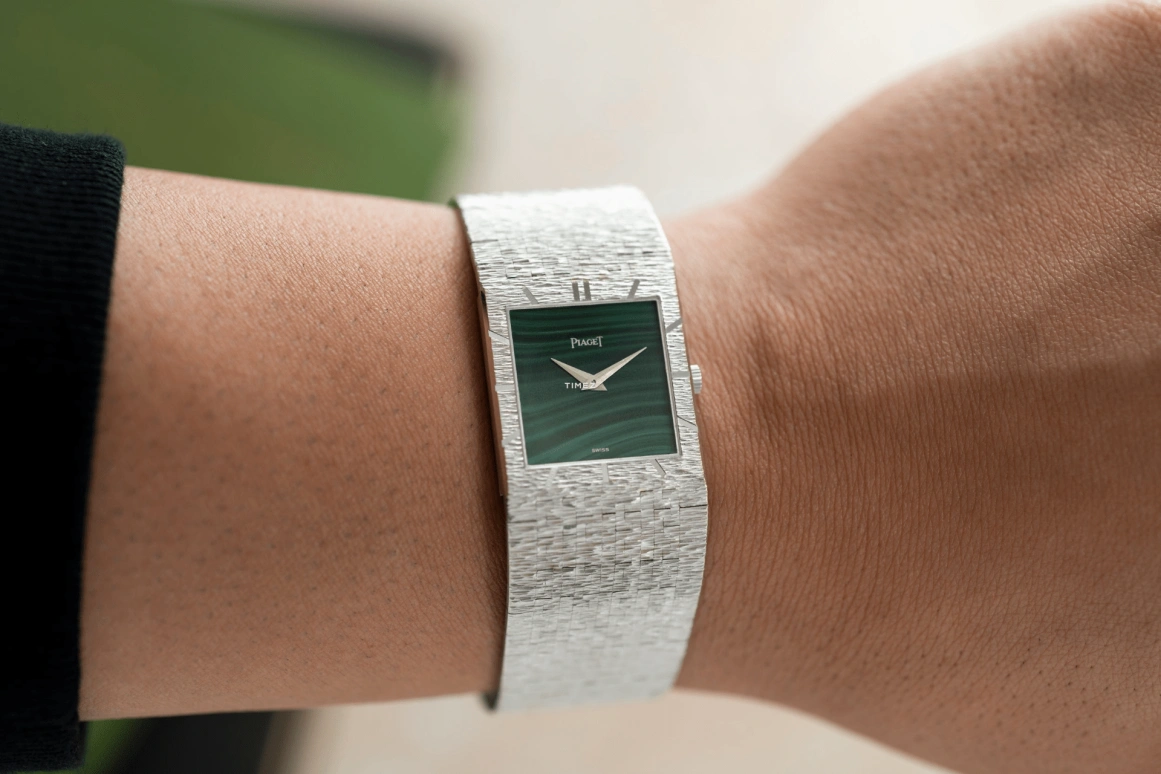 Piaget,Other 23x23mm,23x23mm,White Gold,Green,Handwound,In-house Caliber,Sapphire,Crystal Glass,Lil Nas X,40991653,40991653/AS09073