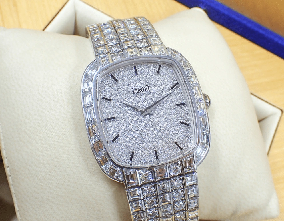 Piaget,Other 32mm,32mm,White Gold,Silver,Sapphire,Cushion,9741H66