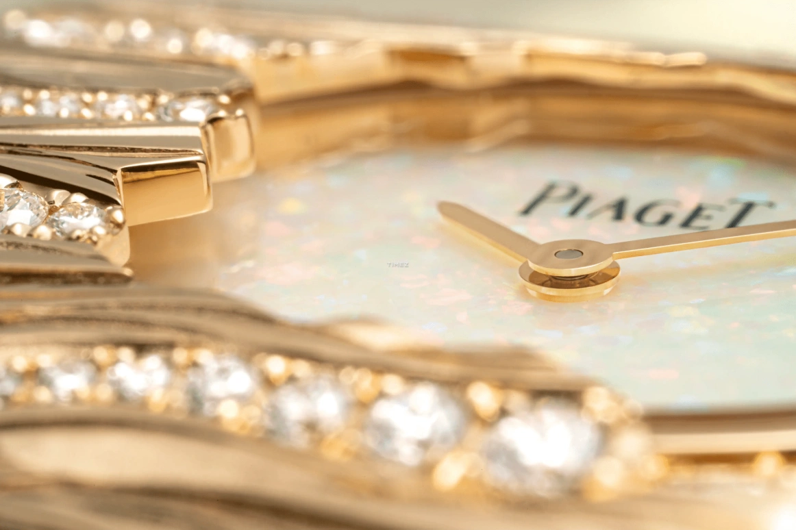 Piaget,High Jewellery 27x22mm,27x22mm,Rose Gold,White,Quartz,Sapphire,Crystal Glass,G0A48254
