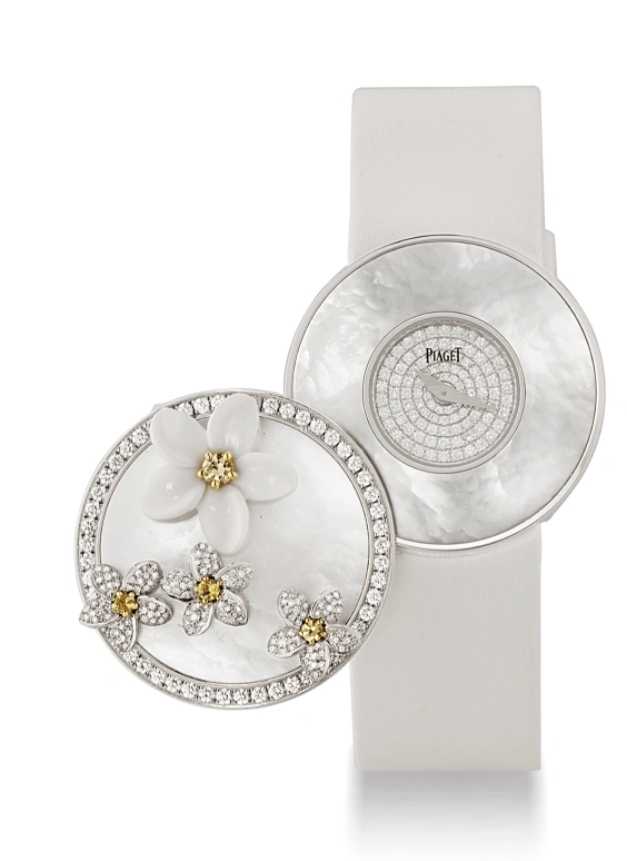 Piaget,Limelight 30mm,30mm,Sapphire,White Gold,Pearl,White,Quartz,In-house Caliber,Sapphire,Crystal Glass,G0A34186