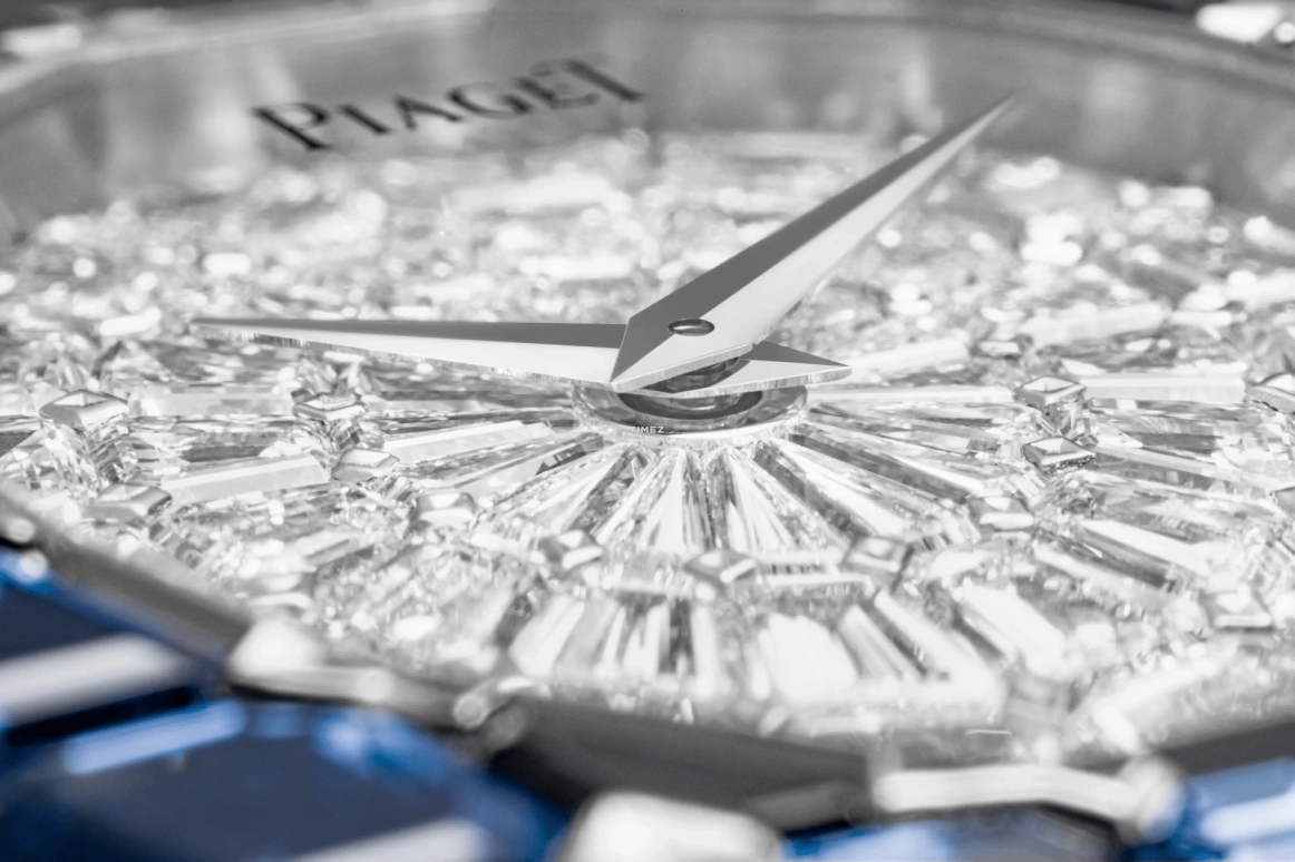 Piaget,High Jewellery 27x21mm,27x21mm,White Gold,Blue,Handwound,Oval,Silver White,G0A48028