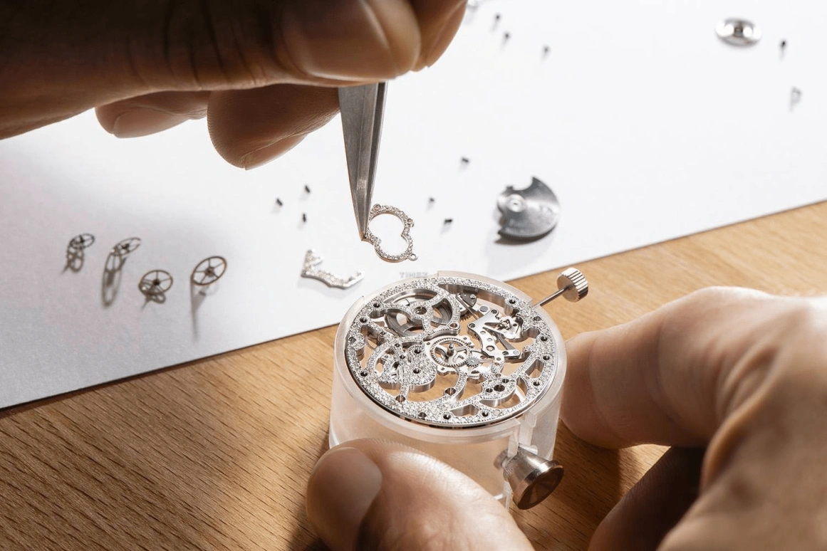 Piaget,Polo 42mm,42mm,White Gold,Skeleton,Automatic,In-house Caliber,Sapphire,Crystal Glass,G0A46007