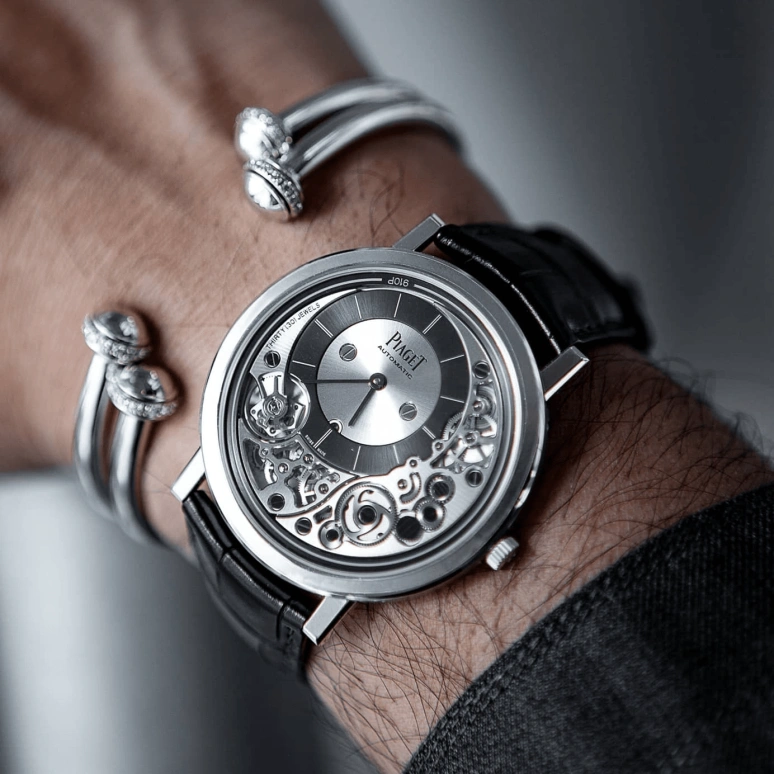 Piaget,Altiplano 41mm,41mm,White Gold,Silver,Black,Skeleton,Automatic,In-house Caliber,Sapphire,Crystal Glass,G0A43121