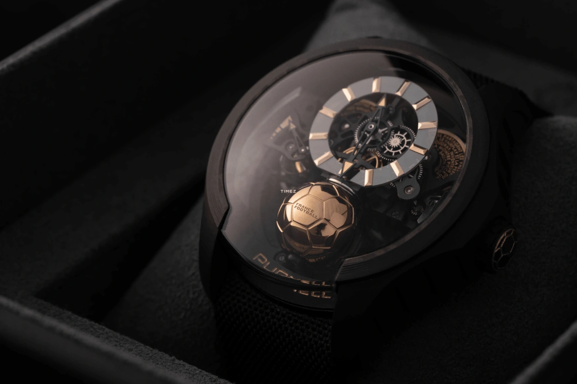PURNELL,Escape Legend 48x19mm,48x19mm,Carbon,Skeleton,Handwound,Power Reserve Indicator,Tourbillon,P10BKCN